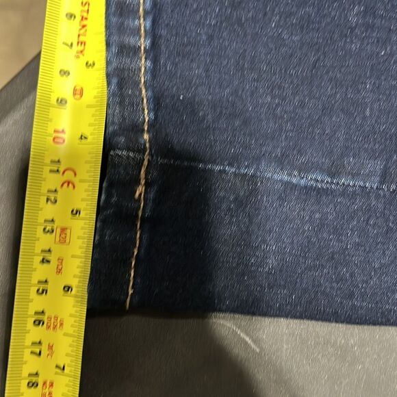 Guess jeans 👖 - Picture 7 of 7